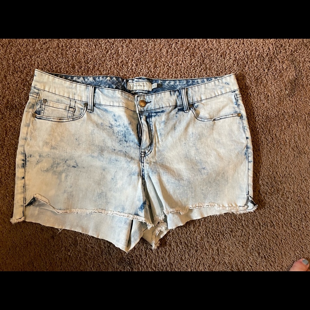 Acid wash Jean shorts